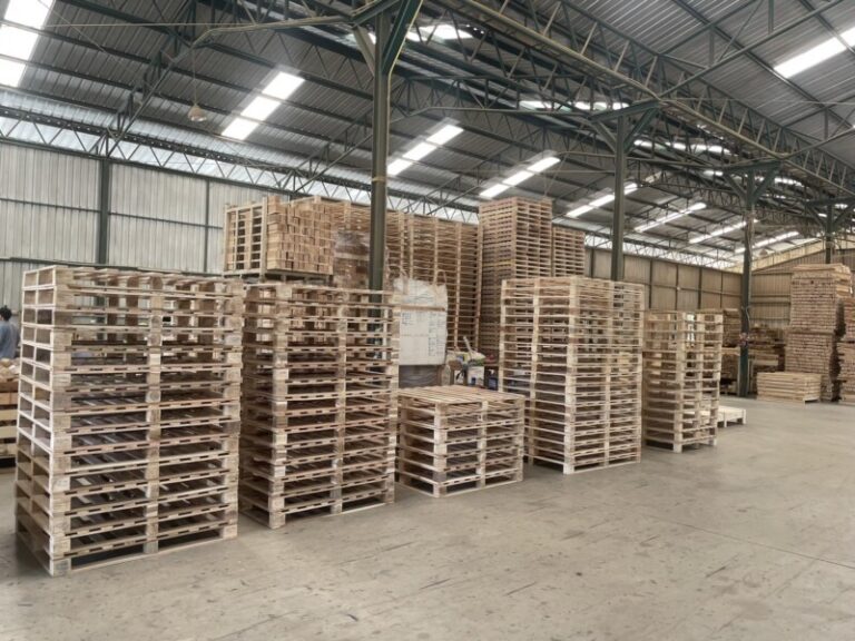 Dkwoodwork pallets.com ผลิต และ จำหน่าย พาเลทไม้ ราคาถูก 1